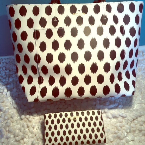 Kate Spade Bag/Wallet - Picture 1 of 8